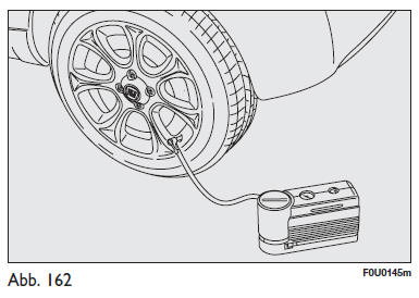 Fiat Punto. Nur für die kontrolle und zum aufpumpen mit dem richtigen fülldruck