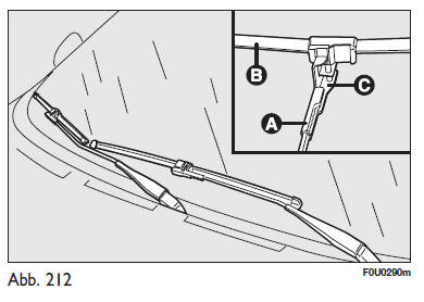 Fiat Punto. Austausch der wischerblätter